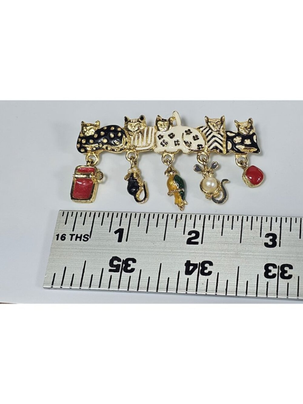 ANGEL Signed Multi Color Enamel Kitty Cat Kitten Brooch w/Toy Dangles VTG - Picture 11 of 11